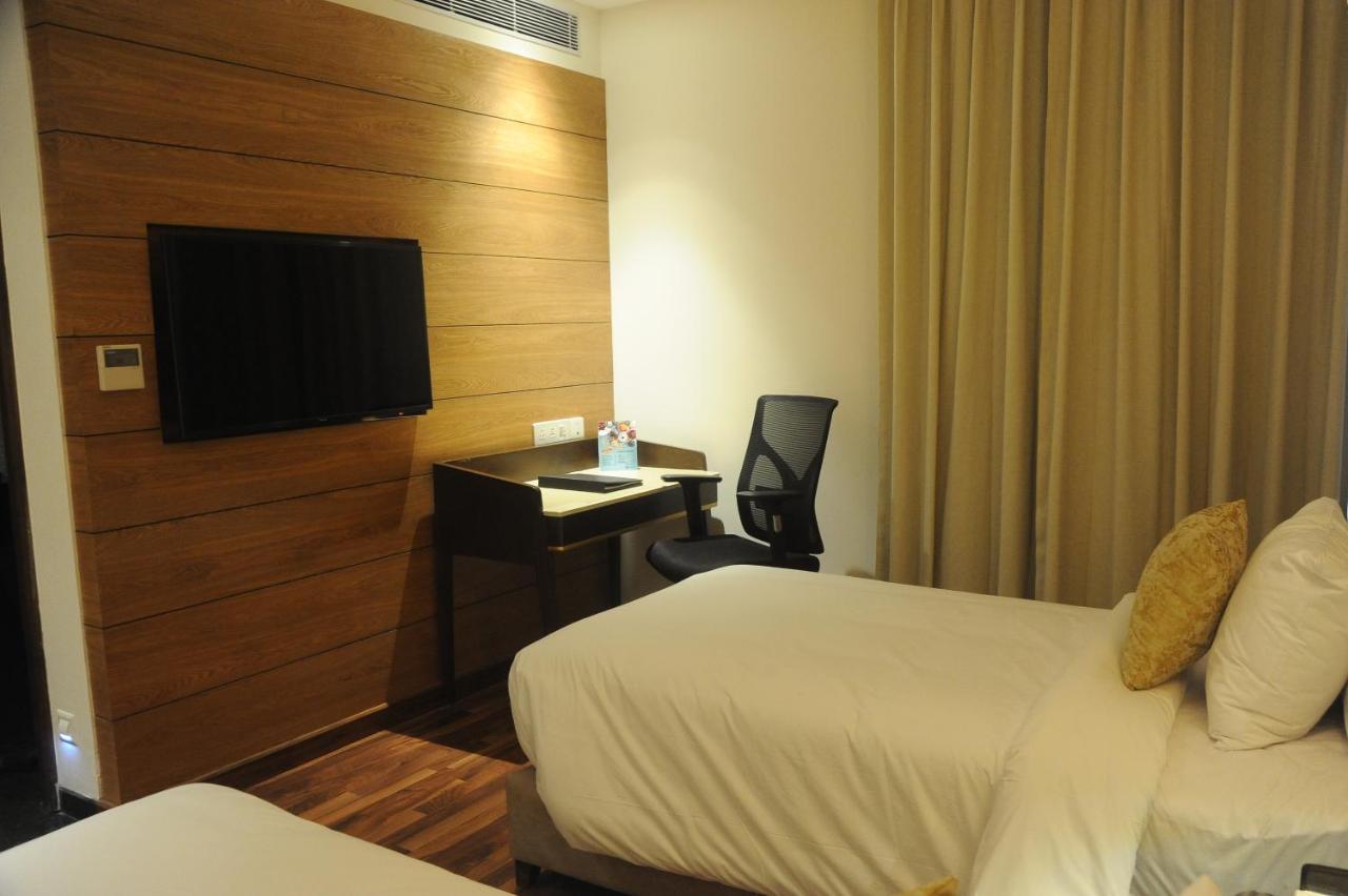 Maryland Group Hotel Zirakpur Екстер'єр фото