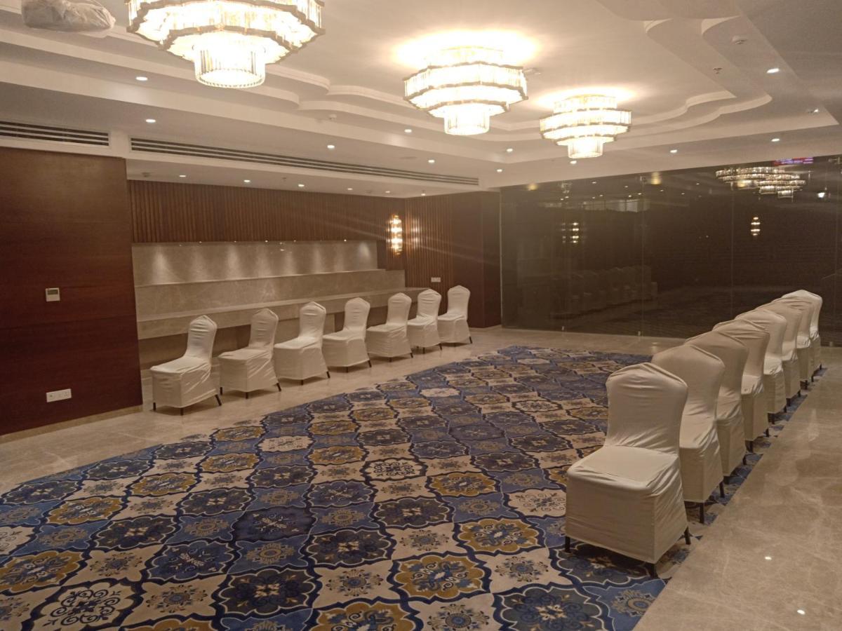 Maryland Group Hotel Zirakpur Екстер'єр фото